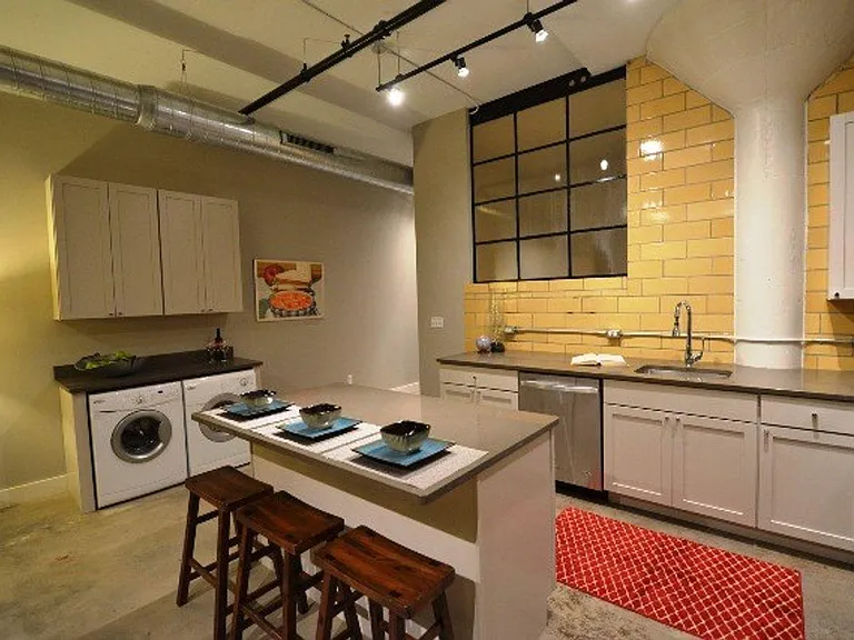 Laclede Lofts — Photo 5