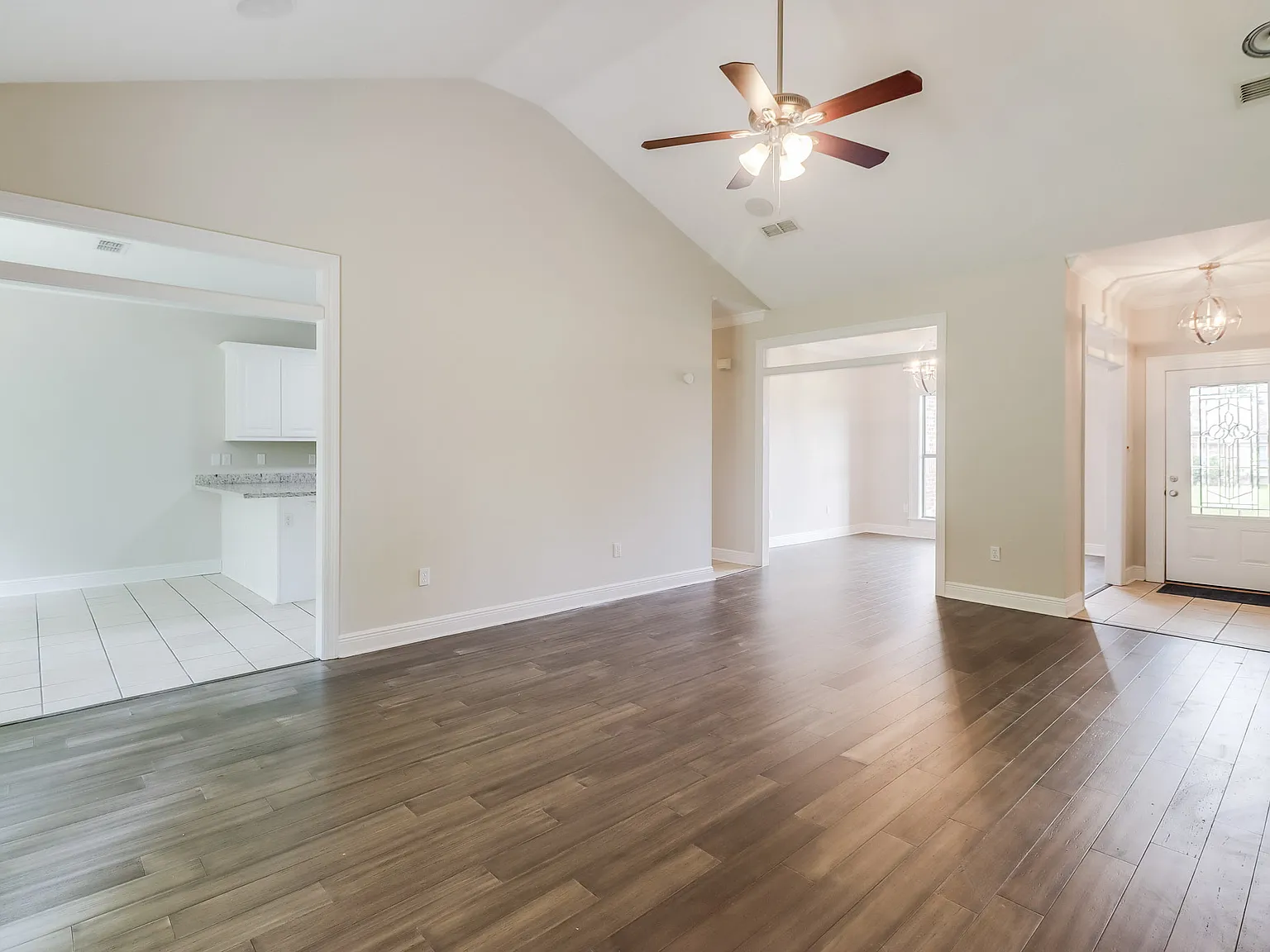 15033 South White Swan Drive - 1 — Photo 3
