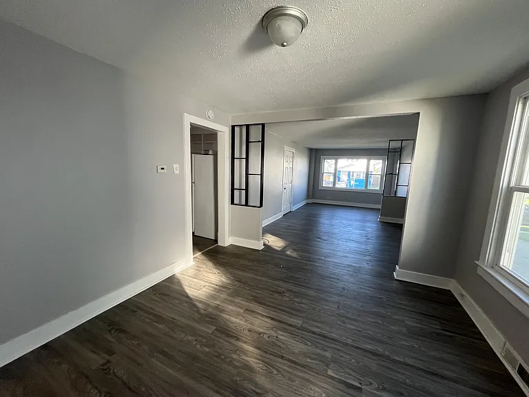 15 Beatrice Ave #1 — Photo 7