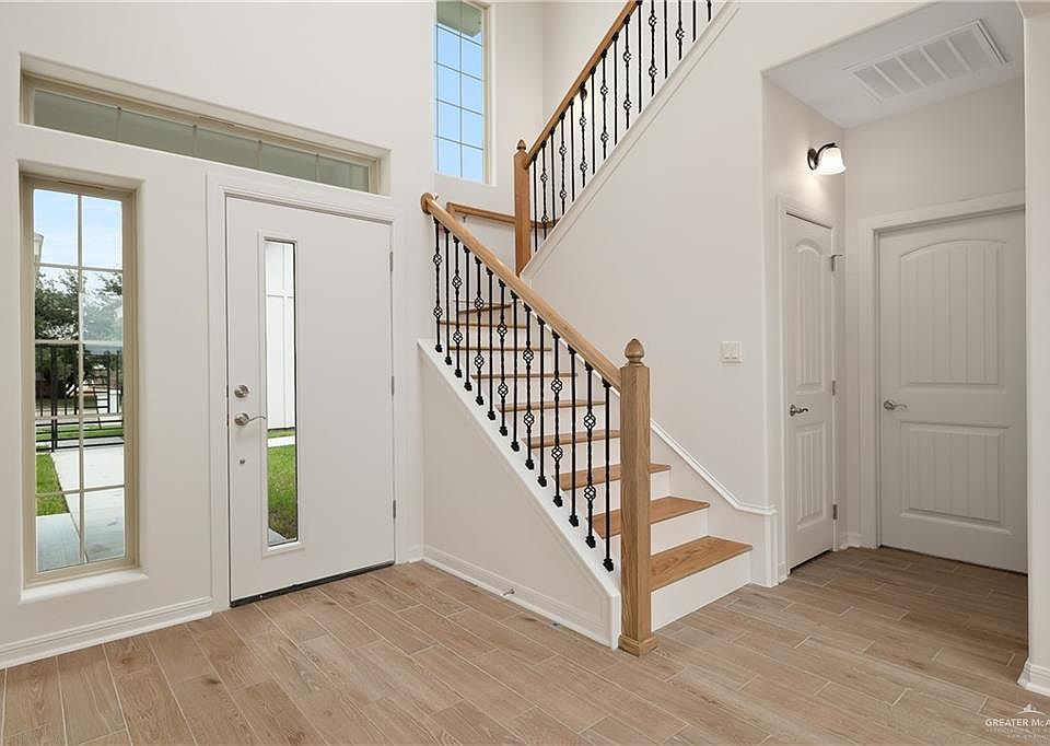 1st image of 3903 Green Jay Dr