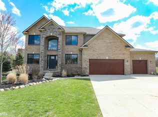 7690 Bitterbush, Clarkston, MI 48348