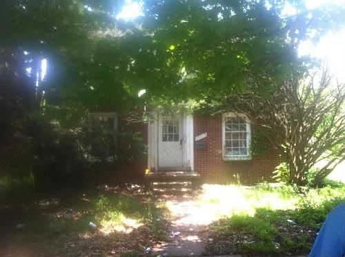 1st image of 19203 Strasburg St