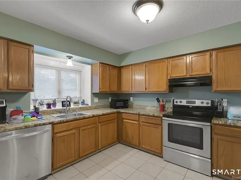 410 Sand Stone Dr #410 — Photo 4