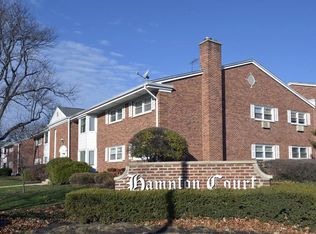 502 W Miner St APT 1B, Arlington Heights, IL 60005