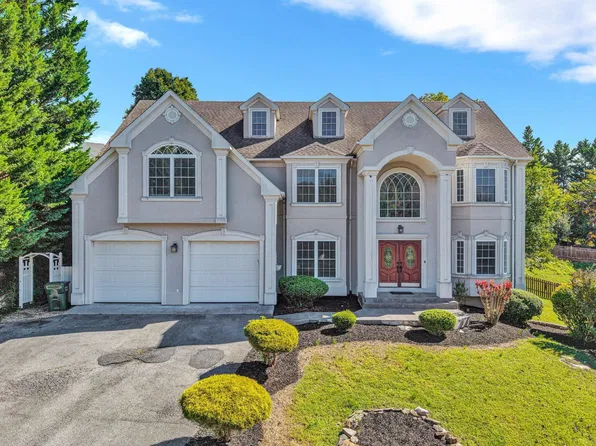 906 Saddle Dr, Salem, VA 24153