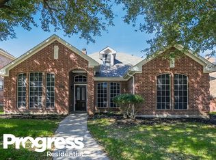 111 Settlers Creek Dr, Desoto, TX 75115