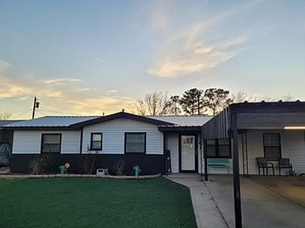 722 N Poplar St, Kermit, TX 79745