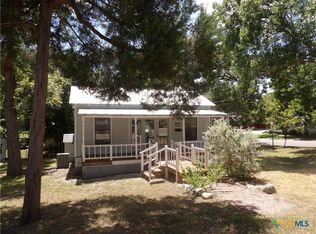 493 W Jahn St, New Braunfels, TX 78130