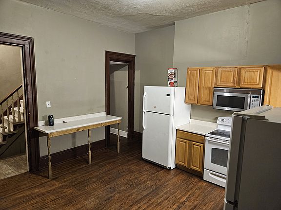 2nd image of 2339 W Clifton Ave