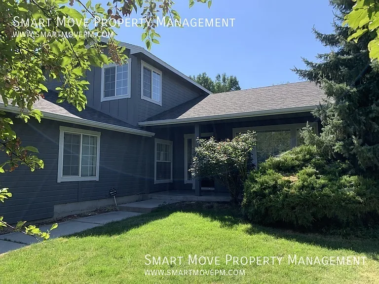 2321 E Mugo St — Photo 2
