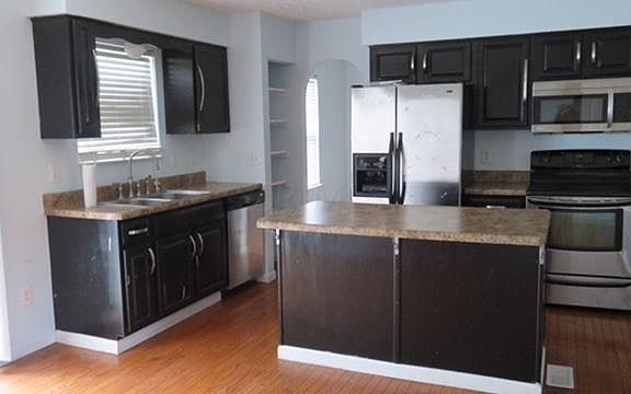 2nd image of 1989 Arden Forest Ln