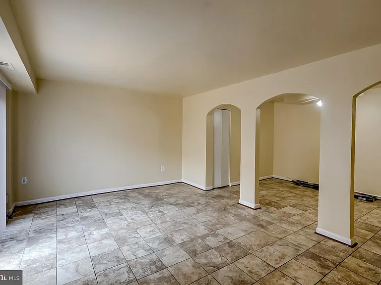2334 Sun Valley Cir #1 — Photo 6