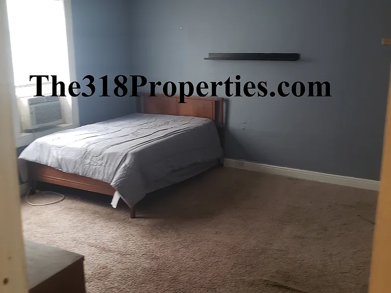 315 Robinson Pl — Photo 8