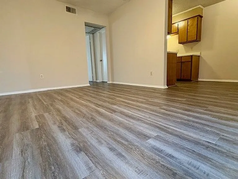 Kingman Terrace — Photo 2