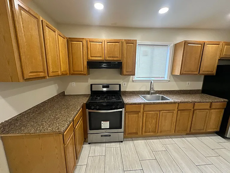 40 W End Ave — Photo 8