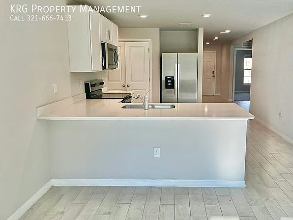 2nd image of 5029 S Rosebud Cir