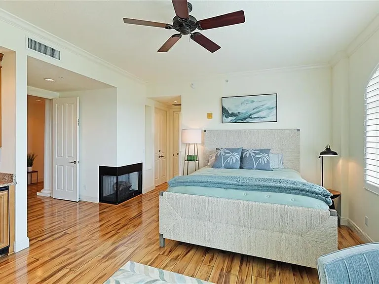 1308 Old Stickney Point Rd #WP3 — Photo 21