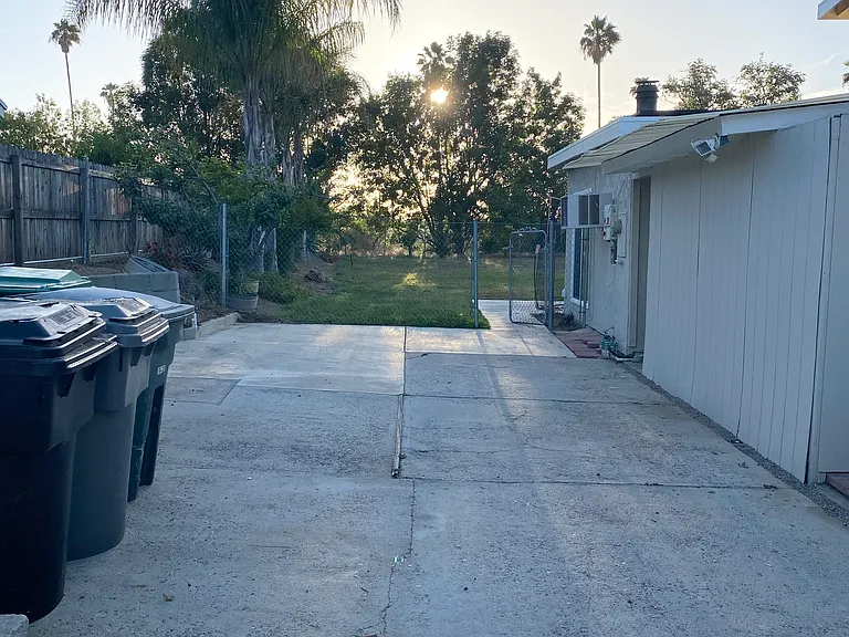 1604 Avenida Del Vis — Photo 26