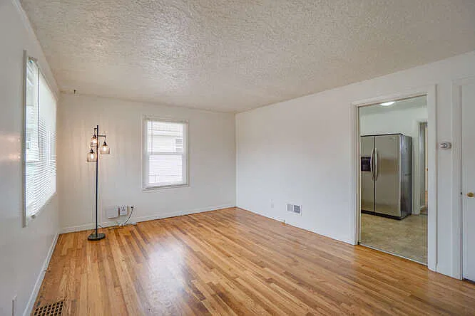 2 bed, 1212 sqft, $1,495 — Photo 2