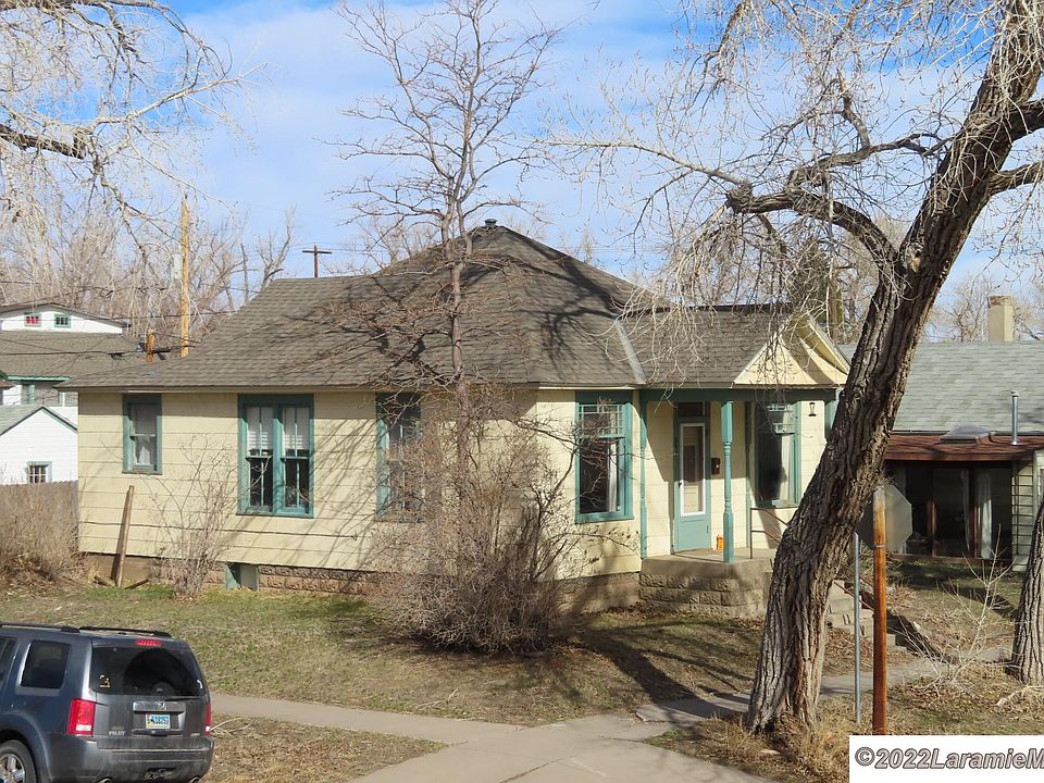 1st image of 352 N 8th St