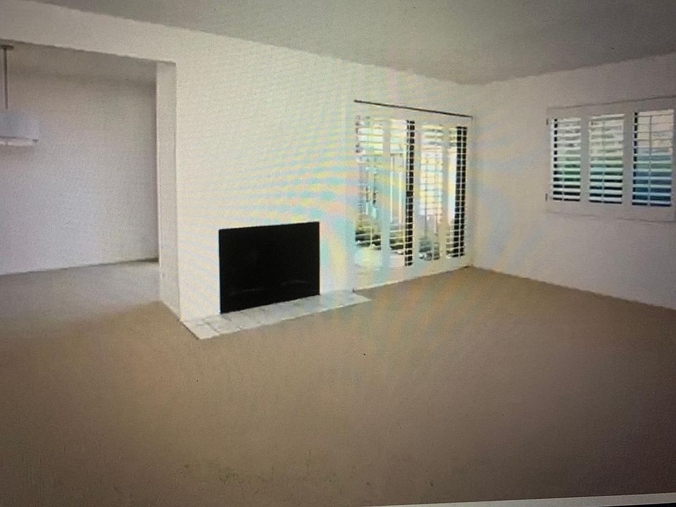 1st image of 16 Coleridge Dr #C