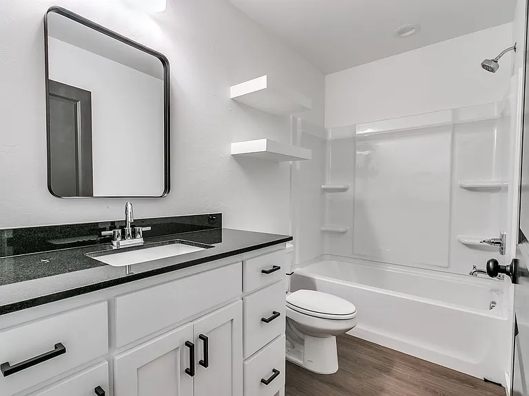 321 Mooring Dr — Photo 11