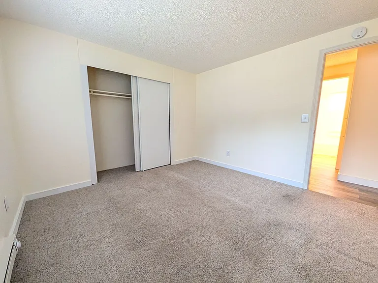 Loreto Apartments — Photo 30