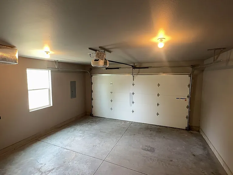 2728 NE Black Oak Pl — Photo 22