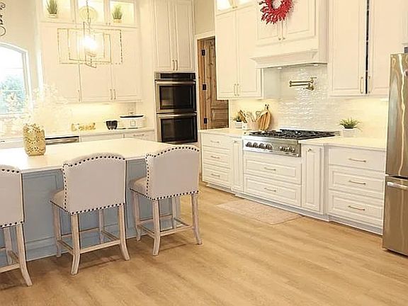 4th image of 14074 Lovett Rd