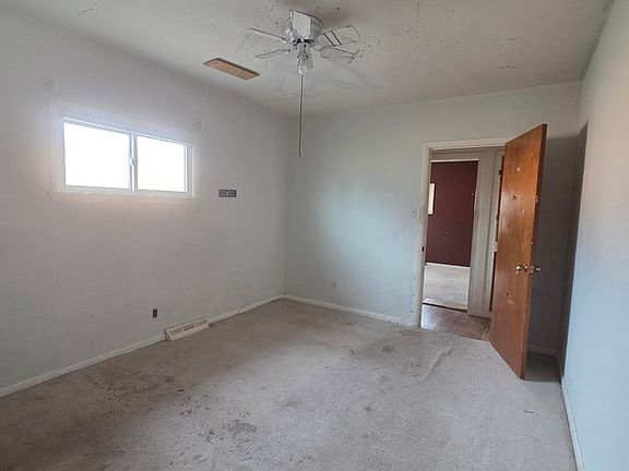 4th image of 207 S Fremont Ave