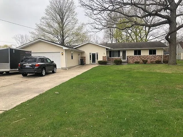 1855 Lakena St photo 1