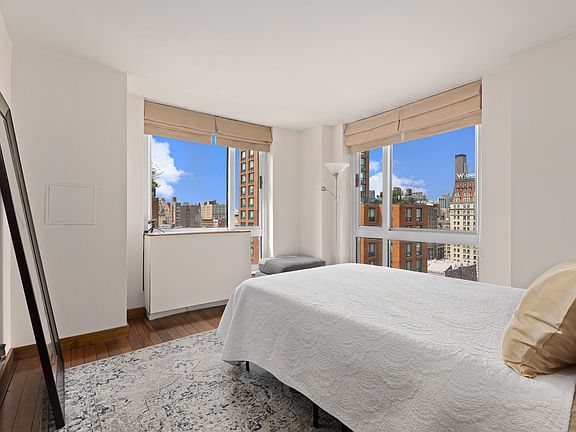5th image of 1 Irving Pl APT V21g