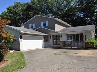 427 Michigan Ave, Elyria, OH 44035