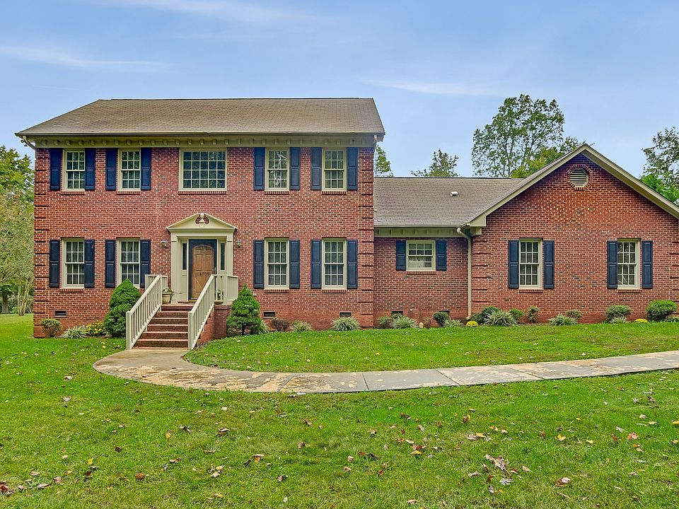 1st image of 4709 La Foresta Dr