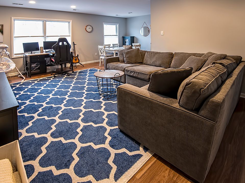 1st image of 3 Colonial Village Dr