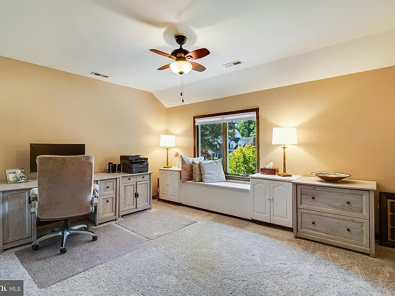 8150 Plowden Dr — Photo 15