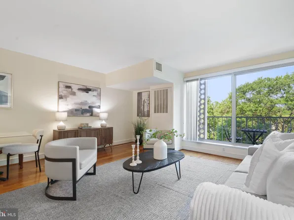 800 4th St SW APT S421, Washington, DC 20024