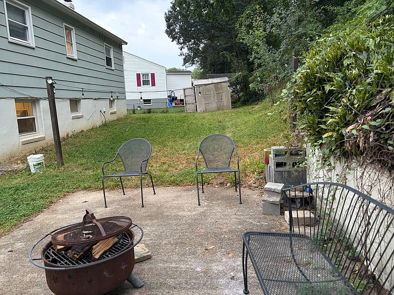 13430 Pinetree Dr — Photo 3