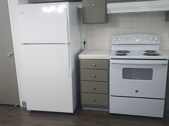 3rd image of 2910-20 E Huntington Blvd #2910-F