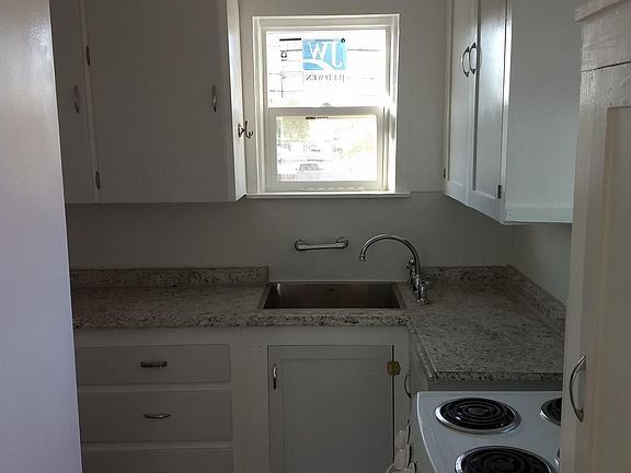 3rd image of 326 W Pinkley Ave #2