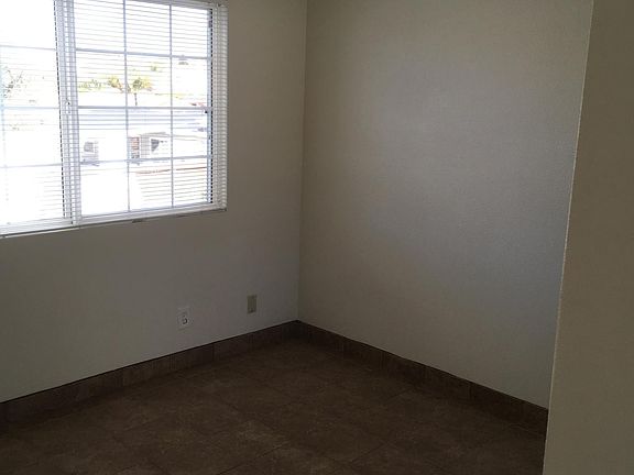 4th image of 1401 E 1st St APT C