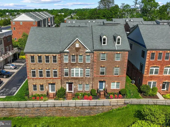 9176 Kenway Ln, Frederick, MD 21704