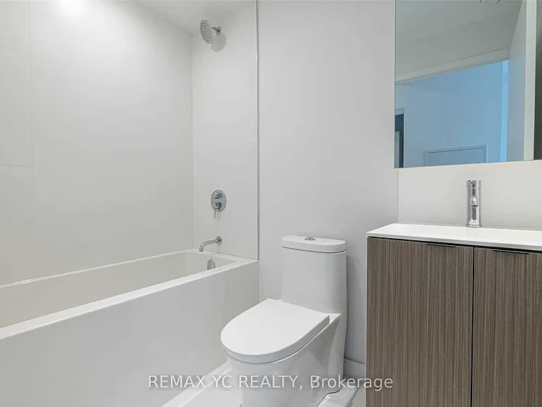 20 Edward St #717 — Photo 10