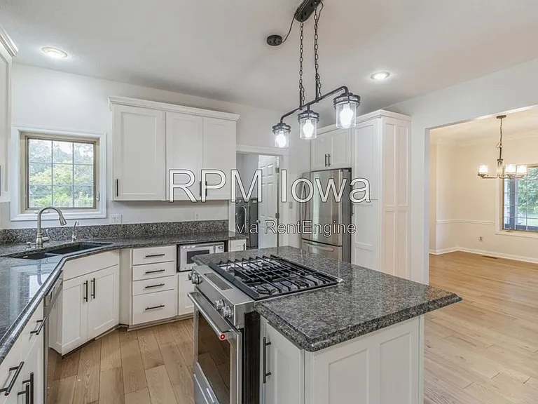 13585 Summit Dr — Photo 9