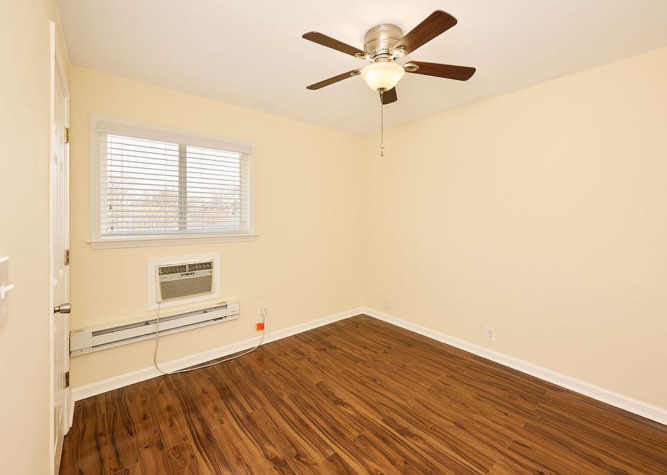 First bedroom.