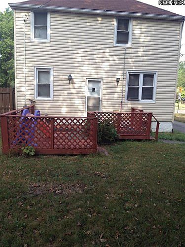 2nd image of 1037 Roslyn Ave