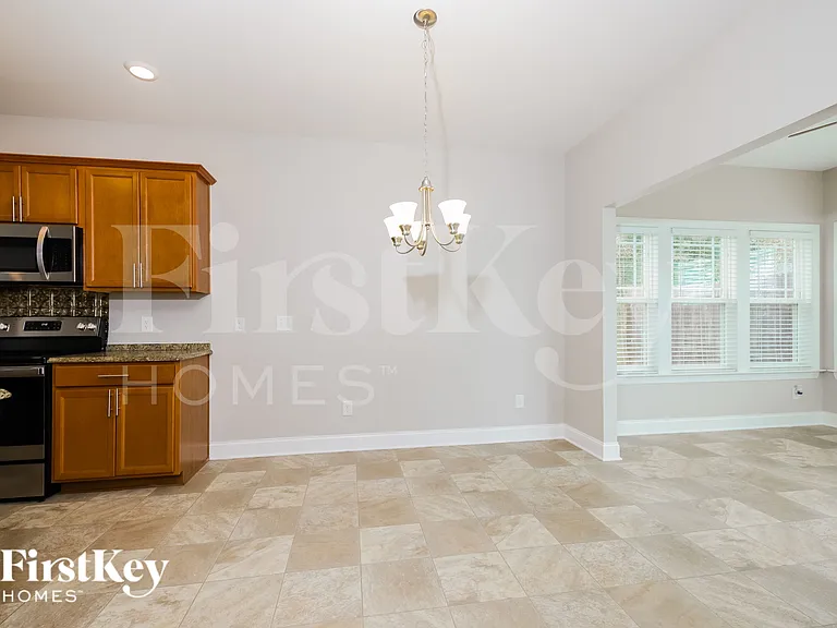 117 Saintsbury Pl — Photo 5