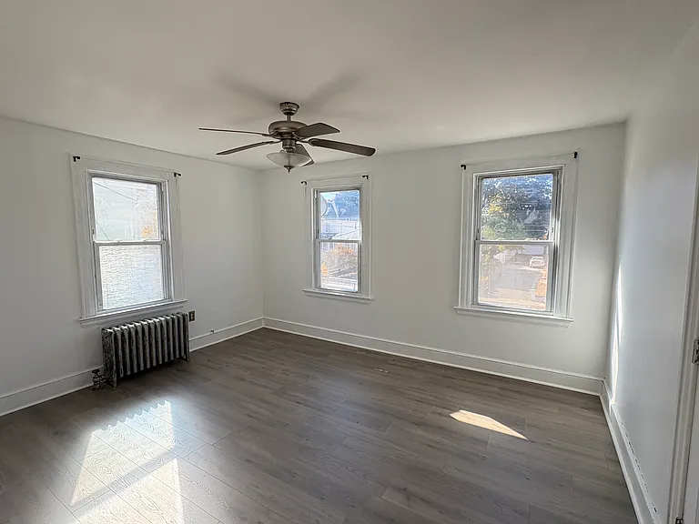 273 Peck Ave — Photo 19