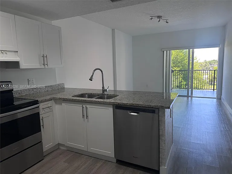 3410 Coral Way #406 — Photo 9