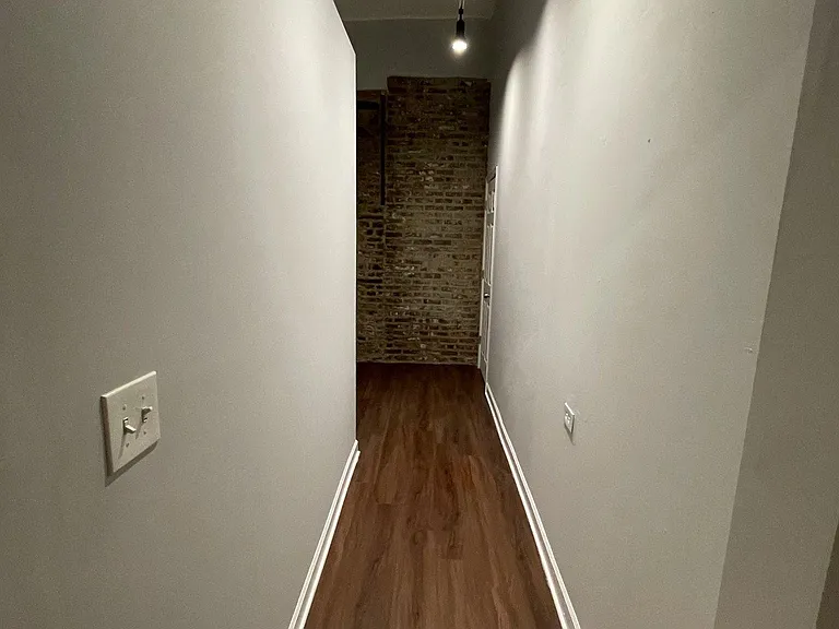 2409 S Hoyne Ave #109 — Photo 6